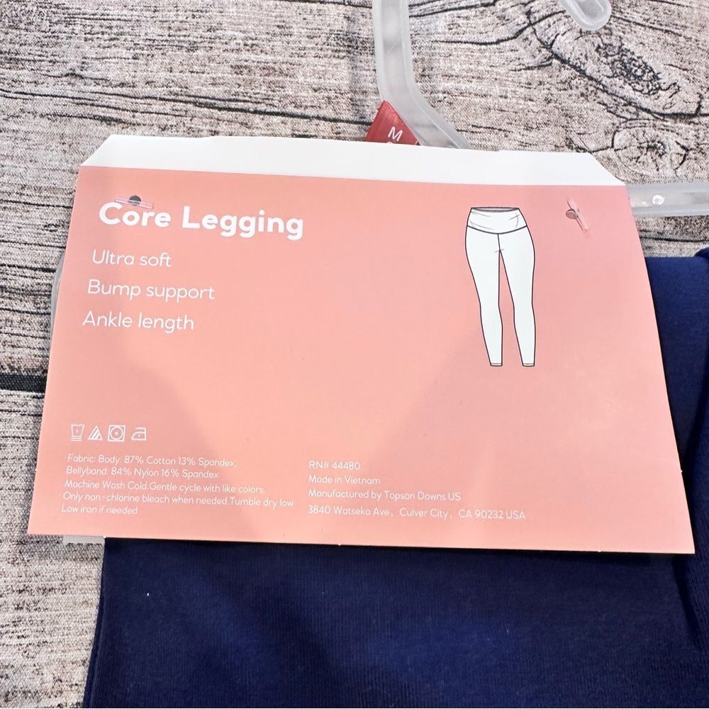 NWT Destination Maternity—  Maternity Core Leggings in Navy Size Medium - Picture 6 of 6